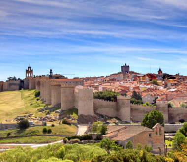 Espagne Avila muraille vieille ville Sainte Thérèse groupe Europe